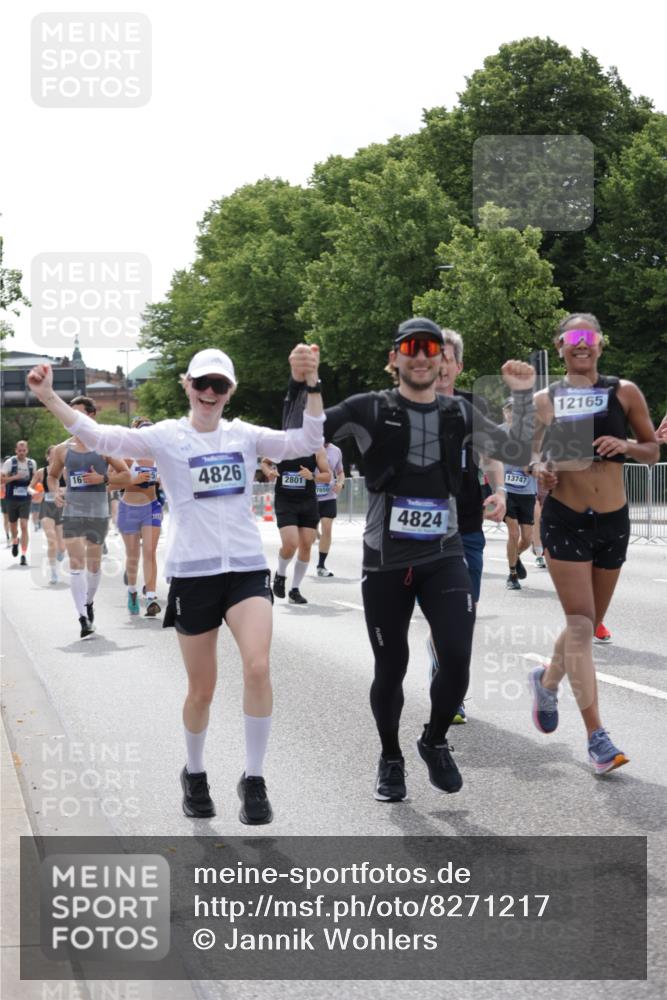 29.06.2025 - hella hamburg halbmarathon Jannik Wohlers http://msf.ph/oto/8271217 29.06.2025 10:33:53 Lombardsbrücke 1672, 2265, 2412, 2464, 2496, 2510, 2511, 2801, 2933, 3145, 3829, 3848, 4824, 4826, 5609, 6105, 6571, 6574, 7324, 7329, 8349, 8965, 9379, 10360, 10564, 11432, 11668, 11872, 12165, 12896, 13437, 13747, 13957, 14047, 14058, 14854, 14855, 14918, 14919, 15793, 15983, 16115, 16578, 16919, 17105, 17230, 17650, 17789, 18044, 18941 meine-sportfotos.de