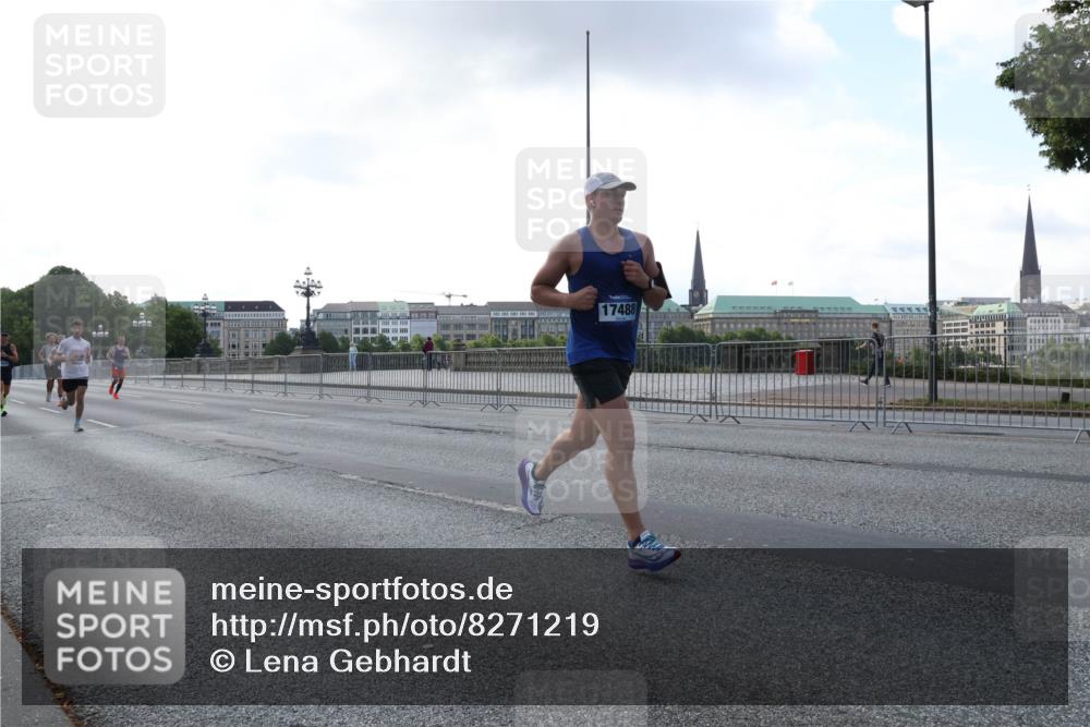 29.06.2025 - hella hamburg halbmarathon Lena Gebhardt http://msf.ph/oto/8271219 29.06.2025 09:44:57 Lombardsbrücke 17488, 1065, 1827, 2021, 2746, 3075, 3201, 3845, 3968, 4678, 5269, 5367, 6619, 6781, 7349, 8473, 8731, 10156, 10486, 10848, 11169, 12287, 12337, 12369, 12595, 12900, 13779, 13838, 13956, 14140, 14164, 14289, 15268, 15576, 15583, 15880, 15883, 16377, 16508, 16713, 16736, 16818, 17354, 17428, 18567, 18699, 19114 meine-sportfotos.de