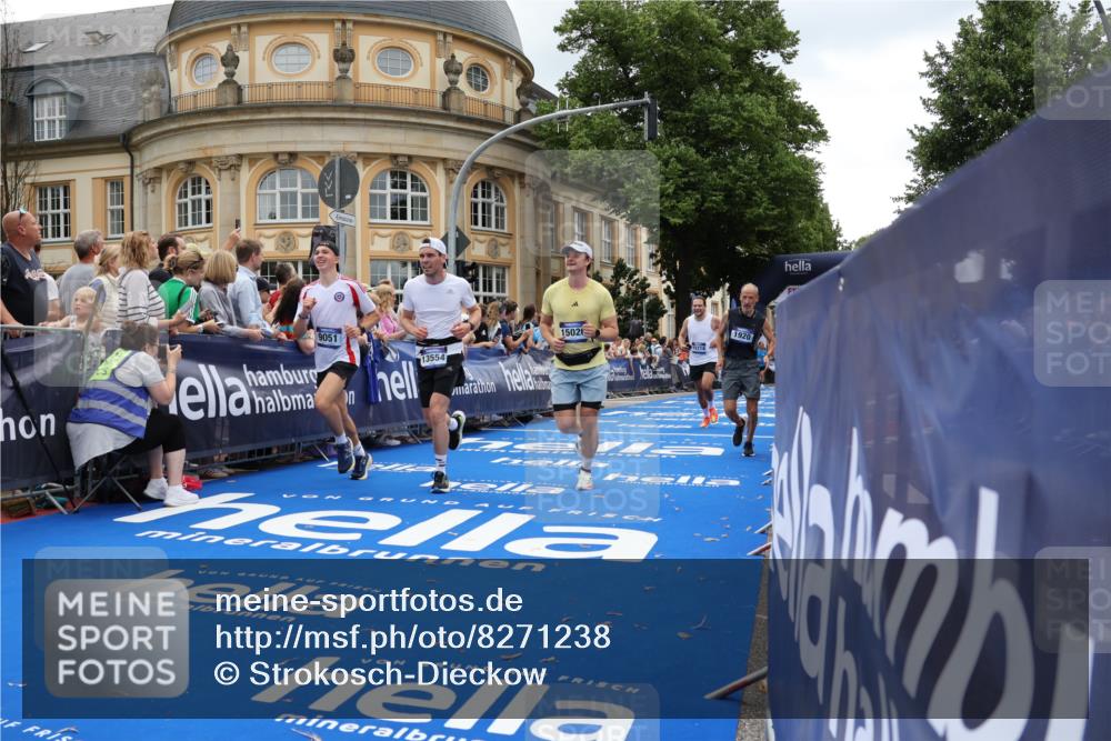 29.06.2025 - hella hamburg halbmarathon Strokosch-Dieckow http://msf.ph/oto/8271238 29.06.2025 10:46:39 Ziel 1920, 1942, 3976, 5459, 6630, 9051, 11858, 13525, 13554, 14541, 15026, 15133, 15206, 15714, 15900, 16175, 17353, 17743, 17865, 18297, 18882, 19128 meine-sportfotos.de