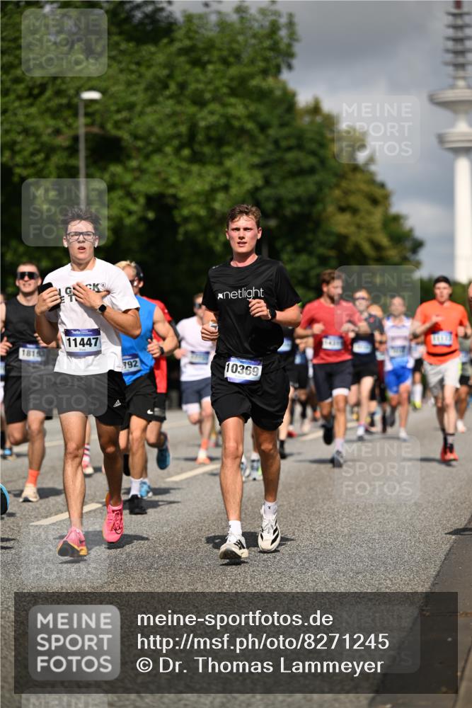 29.06.2025 - hella hamburg halbmarathon Dr. Thomas Lammeyer http://msf.ph/oto/8271245 29.06.2025 09:52:44 Kennedybrücke 1600, 1603, 2044, 2707, 2745, 2797, 2849, 2980, 3014, 4766, 5050, 5124, 6037, 6047, 6771, 7035, 7109, 7981, 8358, 9640, 9686, 10369, 11177, 11423 meine-sportfotos.de