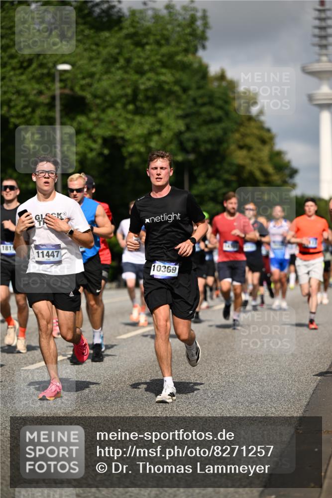 29.06.2025 - hella hamburg halbmarathon Dr. Thomas Lammeyer http://msf.ph/oto/8271257 29.06.2025 09:52:44 Kennedybrücke 1600, 1603, 2044, 2707, 2745, 2797, 2849, 2980, 3014, 4766, 5050, 5124, 6037, 6047, 6771, 7035, 7109, 7981, 8358, 9640, 9686, 10369, 11177, 11423 meine-sportfotos.de