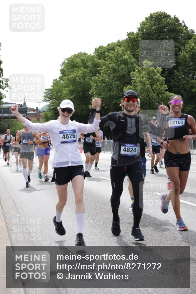 29.06.2025 - hella hamburg halbmarathon Jannik Wohlers http://msf.ph/oto/8271272 29.06.2025 10:33:53 Lombardsbrücke 1672, 2265, 2412, 2464, 2496, 2510, 2511, 2801, 2933, 3145, 3829, 3848, 4824, 4826, 5609, 6105, 6571, 6574, 7324, 7329, 8349, 8965, 9379, 10360, 10564, 11432, 11668, 11872, 12165, 12896, 13437, 13747, 13957, 14047, 14058, 14854, 14855, 14918, 14919, 15793, 15983, 16115, 16578, 16919, 17105, 17230, 17650, 17789, 18044, 18941 meine-sportfotos.de