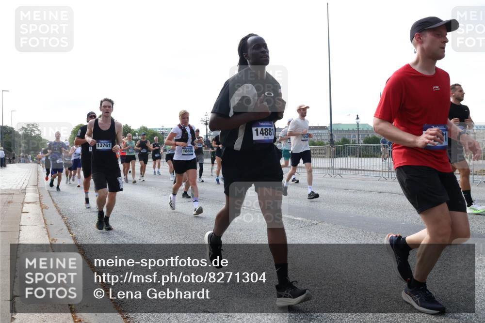 29.06.2025 - hella hamburg halbmarathon Lena Gebhardt http://msf.ph/oto/8271304 29.06.2025 09:57:30 Lombardsbrücke 13761, 1, 2252, 18884, 14881, 1260, 1030, 1086, 1094, 1193, 1327, 1381, 1422, 1442, 1537, 1657, 2025, 2119, 2252, 2444, 2488, 2595, 2814, 2839, 2855, 2869, 2946, 3048, 3093, 3096, 3103, 3698, 3999, 4261, 4299, 4379, 4558, 4726, 4986, 5013, 5018, 5021, 5024, 5032, 5319, 5633, 5744, 5820, 5907, 6125, 6374, 6585, 6720, 6762, 6795, 6942, 7134, 7177, 7221, 7259, 7397, 7594, 7742, 7918, 7930, 7932, 7973, 8313, 8651, 8930, 9060, 9316, 10191 meine-sportfotos.de
