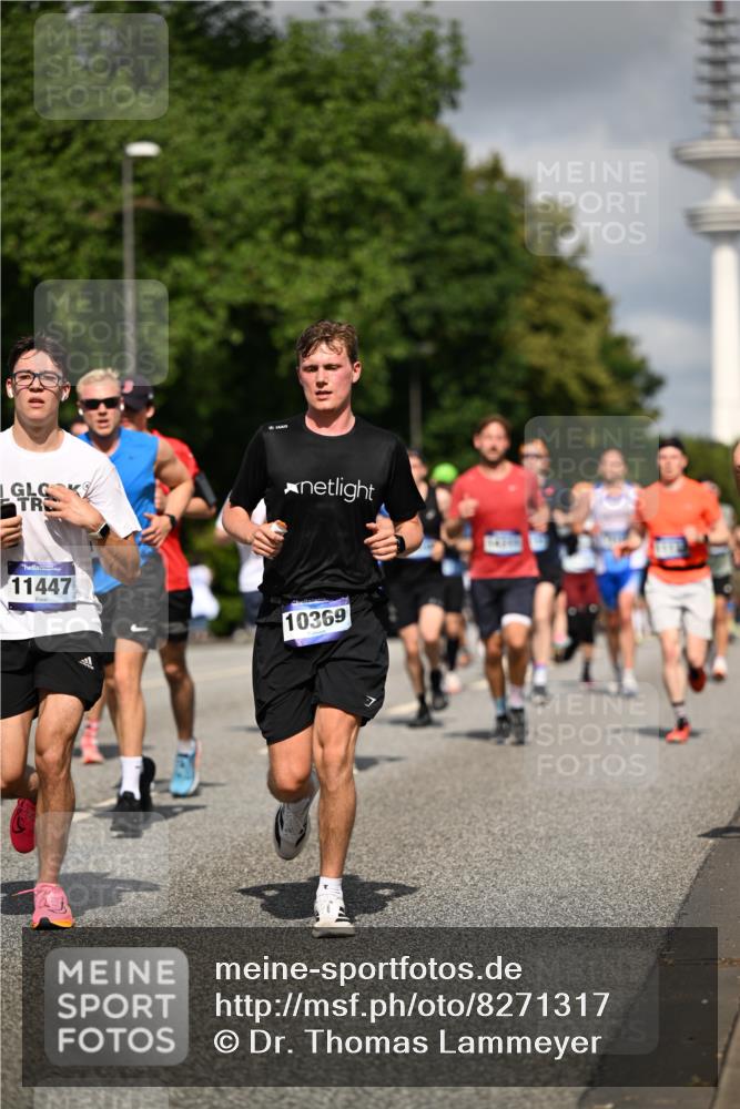 29.06.2025 - hella hamburg halbmarathon Dr. Thomas Lammeyer http://msf.ph/oto/8271317 29.06.2025 09:52:44 Kennedybrücke 1600, 1603, 2044, 2707, 2745, 2797, 2849, 2980, 3014, 4766, 5050, 5124, 6037, 6047, 6771, 7035, 7109, 7981, 8358, 9640, 9686, 10369, 11177, 11423 meine-sportfotos.de
