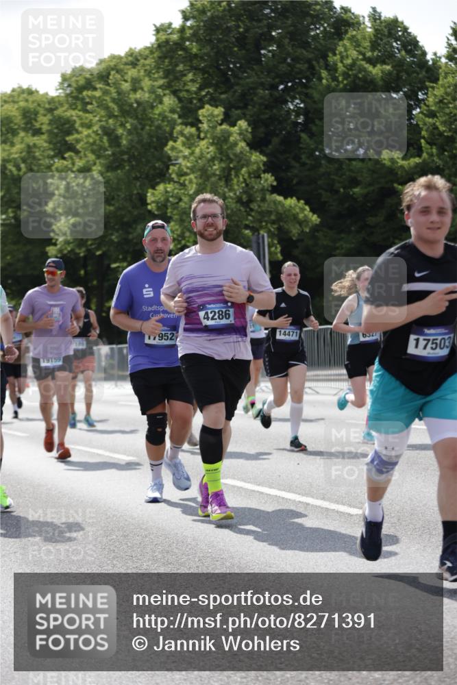 29.06.2025 - hella hamburg halbmarathon Jannik Wohlers http://msf.ph/oto/8271391 29.06.2025 10:01:30 Lombardsbrücke 1184, 1364, 1464, 1729, 1881, 1940, 2806, 4286, 4328, 5602, 5603, 5742, 6327, 6438, 6595, 7189, 9230, 9741, 10177, 10882, 11771, 11808, 12564, 12734, 12736, 12781, 14026, 14175, 14176, 14471, 14660, 14677, 16420, 16424, 16426, 16540, 16770, 17017, 17136, 17503, 17670, 17810, 17951, 17952, 18855, 19159 meine-sportfotos.de