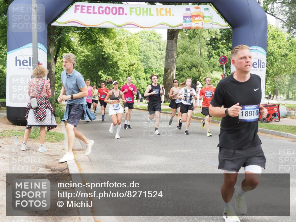 29.06.2025 - hella hamburg halbmarathon MichiJ http://msf.ph/oto/8271524 29.06.2025 10:55:54 Zwischen KM18-KM19 1406, 4663, 5166, 7802, 8256, 9845, 11582, 11611, 13285, 14270, 15858, 16687, 18189, 18910 meine-sportfotos.de