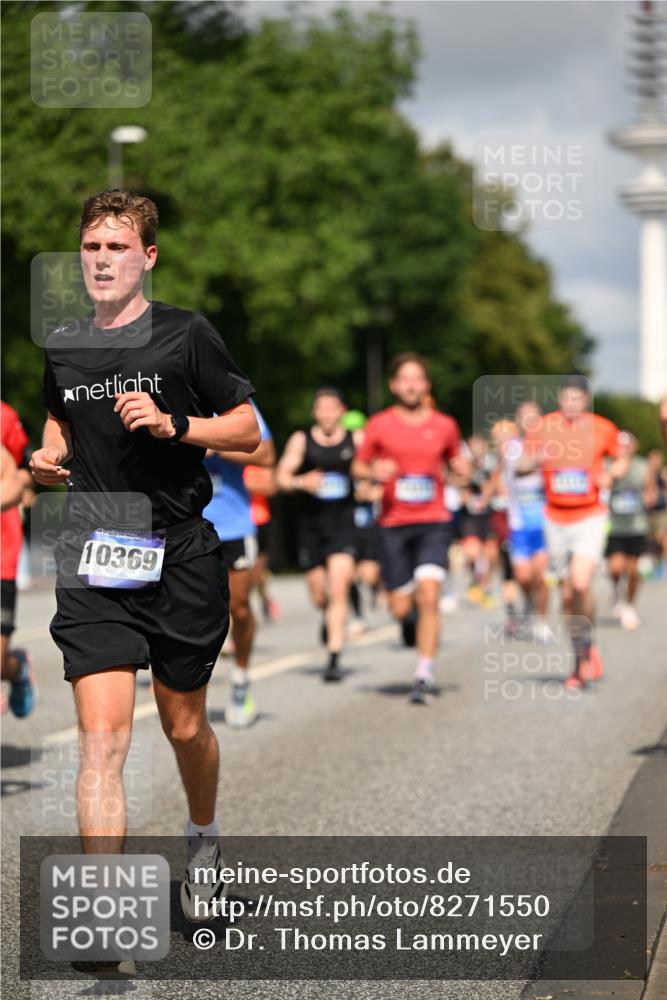 29.06.2025 - hella hamburg halbmarathon Dr. Thomas Lammeyer http://msf.ph/oto/8271550 29.06.2025 09:52:45 Kennedybrücke 1600, 1603, 2044, 2707, 2745, 2797, 2849, 2980, 3014, 3116, 4766, 5050, 5124, 5648, 6037, 6047, 6771, 7035, 7109, 7981, 8358, 9640, 9686, 10369, 11177, 11423 meine-sportfotos.de