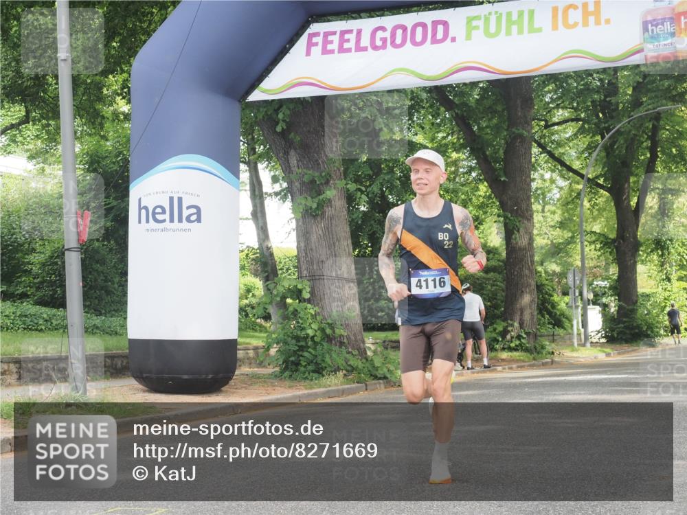 29.06.2025 - hella hamburg halbmarathon KatJ http://msf.ph/oto/8271669 29.06.2025 10:08:23 Zwischen KM18-KM19 4116 meine-sportfotos.de