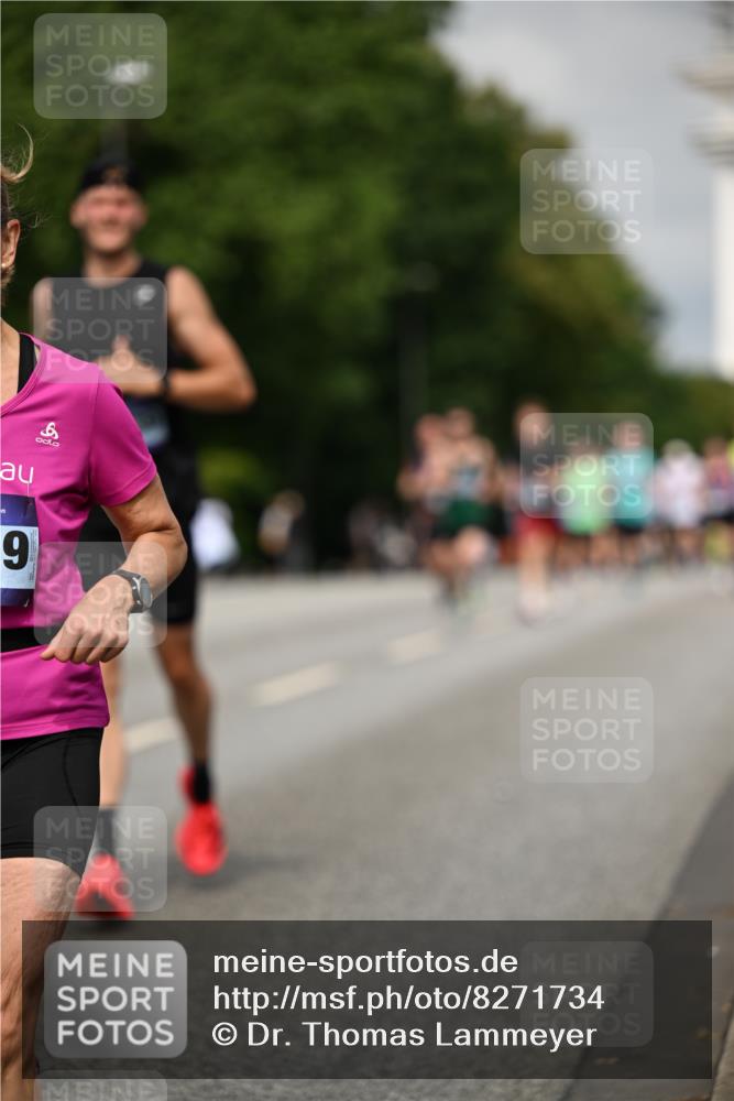 29.06.2025 - hella hamburg halbmarathon Dr. Thomas Lammeyer http://msf.ph/oto/8271734 29.06.2025 10:15:13 Kennedybrücke 1531, 1866, 1992, 4287, 5379, 5440, 5990, 5991, 8171, 8807, 8810, 9169, 9191, 10196, 10372, 11321 meine-sportfotos.de