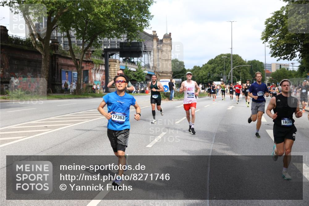 29.06.2025 - hella hamburg halbmarathon Yannick Fuchs http://msf.ph/oto/8271746 29.06.2025 10:37:02 20KM 1209, 1312, 1700, 2233, 4235, 4823, 5436, 6721, 6770, 7035, 7448, 7693, 7734, 7765, 7865, 9833, 10216, 10469, 11907, 12839, 13446, 13709, 13725, 14447, 14811, 14813, 15095, 15175, 15270, 15297, 15301, 15535, 16295, 16333, 16507, 16626, 16660, 16677, 17000, 17016, 17177, 17363, 17864, 17911, 18275, 18330, 18559, 18632, 18680, 18920 meine-sportfotos.de