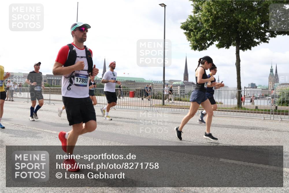 29.06.2025 - hella hamburg halbmarathon Lena Gebhardt http://msf.ph/oto/8271758 29.06.2025 10:20:01 Lombardsbrücke 22, 15529, 17853, 1110, 1115, 1145, 1154, 1534, 2064, 2357, 2405, 2441, 2918, 3278, 3434, 3446, 3678, 3842, 4108, 4110, 4170, 4539, 4562, 4570, 4585, 4614, 4737, 4739, 4979, 5123, 5251, 5397, 5556, 5659, 5811, 5812, 5849, 5878, 5937, 6444, 6796, 6797, 6872, 6874, 7101, 7137, 7248, 7249, 7519, 7739, 7744, 7808, 7836, 7917, 8146, 8387, 8427, 8462, 8738, 9136, 9196, 9735, 10349, 10414, 10540, 10550, 10594, 10595, 10622, 10701, 10754, 11028, 11036 meine-sportfotos.de