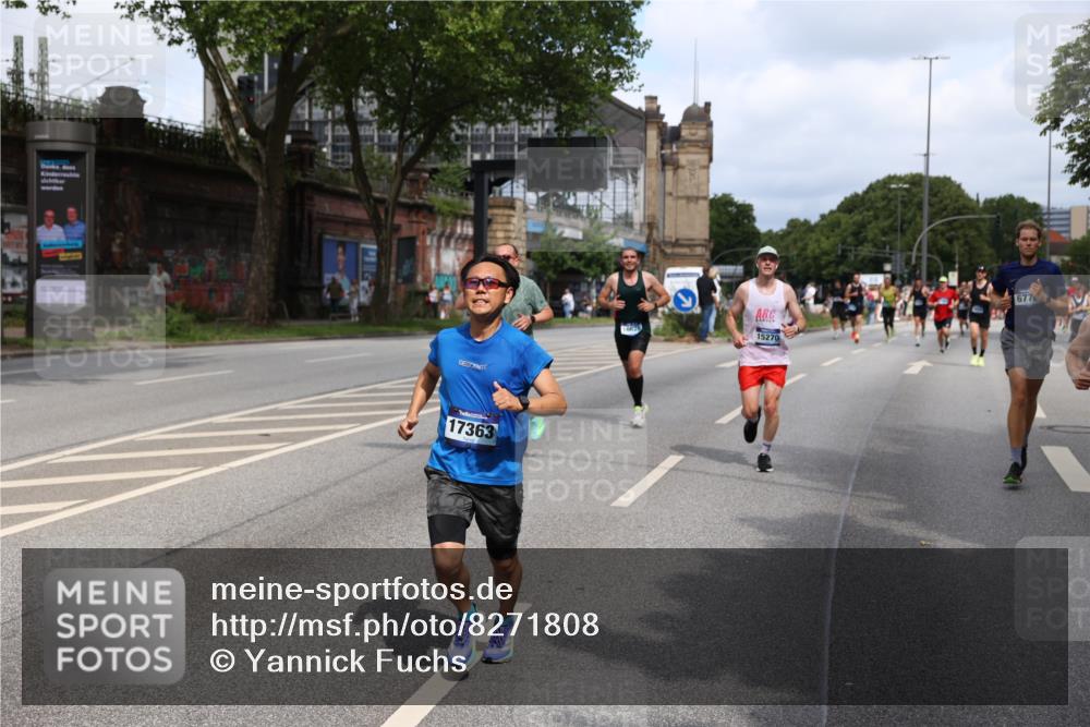 29.06.2025 - hella hamburg halbmarathon Yannick Fuchs http://msf.ph/oto/8271808 29.06.2025 10:37:02 20KM 1209, 1312, 1700, 2233, 4235, 4823, 5436, 6721, 6770, 7035, 7448, 7693, 7734, 7765, 7865, 9833, 10216, 10469, 11907, 12839, 13446, 13709, 13725, 14447, 14811, 14813, 15095, 15175, 15270, 15297, 15301, 15535, 16295, 16333, 16507, 16626, 16660, 16677, 17000, 17016, 17177, 17363, 17864, 17911, 18275, 18330, 18559, 18632, 18680, 18920 meine-sportfotos.de