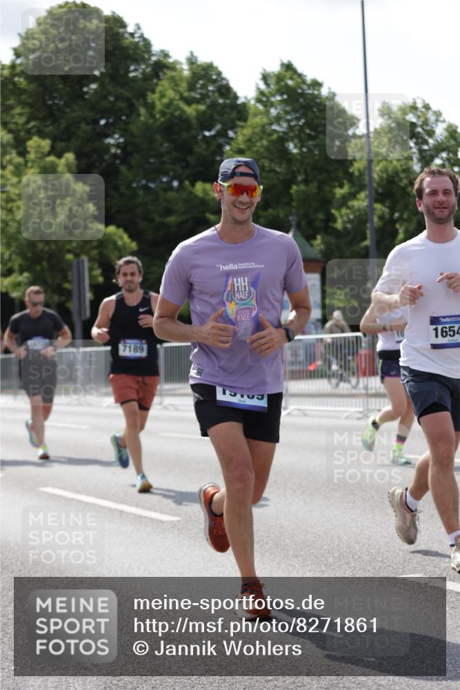 29.06.2025 - hella hamburg halbmarathon Jannik Wohlers http://msf.ph/oto/8271861 29.06.2025 10:01:34 Lombardsbrücke 1364, 1453, 1881, 4286, 4328, 5742, 6166, 6327, 6438, 6595, 7189, 7223, 7243, 9230, 9741, 9928, 10177, 10882, 11771, 11808, 12564, 12781, 12837, 14471, 14660, 14677, 16420, 16540, 16614, 16770, 17136, 17503, 17670, 17951, 17952, 18855, 19159 meine-sportfotos.de