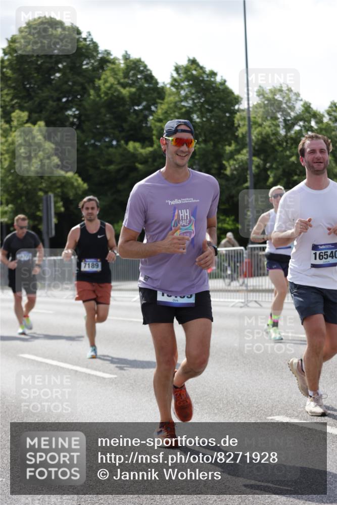29.06.2025 - hella hamburg halbmarathon Jannik Wohlers http://msf.ph/oto/8271928 29.06.2025 10:01:34 Lombardsbrücke 1364, 1453, 1881, 4286, 4328, 5742, 6166, 6327, 6438, 6595, 7189, 7223, 7243, 9230, 9741, 9928, 10177, 10882, 11771, 11808, 12564, 12781, 12837, 14471, 14660, 14677, 16420, 16540, 16614, 16770, 17136, 17503, 17670, 17951, 17952, 18855, 19159 meine-sportfotos.de