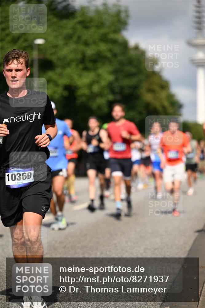 29.06.2025 - hella hamburg halbmarathon Dr. Thomas Lammeyer http://msf.ph/oto/8271937 29.06.2025 09:52:45 Kennedybrücke 1600, 1603, 2044, 2707, 2745, 2797, 2849, 2980, 3014, 3116, 4766, 5050, 5124, 5648, 6037, 6047, 6771, 7035, 7109, 7981, 8358, 9640, 9686, 10369, 11177, 11423 meine-sportfotos.de