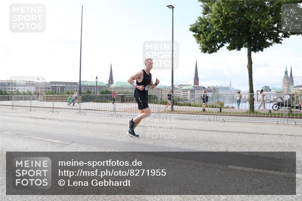 29.06.2025 - hella hamburg halbmarathon Lena Gebhardt http://msf.ph/oto/8271955 29.06.2025 10:11:24 Lombardsbrücke 1531, 1723, 1781, 1866, 2868, 3837, 4287, 5254, 5653, 7271, 7370, 8115, 8171, 8206, 8207, 8368, 8561, 8807, 8810, 9119, 10196, 10372, 10428, 11149, 11321, 11755, 12286, 12556, 12571, 12790, 12836, 13203, 13603, 13939, 14008, 14022, 14149, 15009, 15252, 15797, 15908, 16383, 17080, 17142, 17500, 17787, 17866, 18278, 18382, 19172, 19241 meine-sportfotos.de