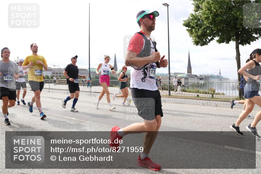 29.06.2025 - hella hamburg halbmarathon Lena Gebhardt http://msf.ph/oto/8271959 29.06.2025 10:20:02 Lombardsbrücke 13002, 10622, 1552, 17123, 178, 1110, 1115, 1145, 1154, 1534, 2064, 2357, 2405, 2441, 2918, 3278, 3434, 3446, 3678, 3842, 4108, 4110, 4170, 4539, 4562, 4570, 4585, 4614, 4737, 4739, 4979, 5251, 5397, 5556, 5659, 5811, 5812, 5849, 5878, 5937, 6444, 6796, 6797, 6872, 6874, 7101, 7137, 7248, 7249, 7519, 7739, 7744, 7808, 7836, 7917, 8146, 8387, 8427, 8462, 8738, 9136, 9196, 9735, 10349, 10414, 10540, 10550, 10594, 10595, 10622, 10701, 10754, 11028, 11036 meine-sportfotos.de