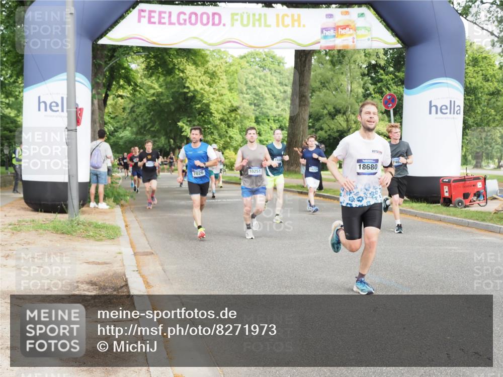 29.06.2025 - hella hamburg halbmarathon MichiJ http://msf.ph/oto/8271973 29.06.2025 10:31:21 Zwischen KM18-KM19 2653, 4235, 5011, 5506, 7026, 7765, 9364, 10251, 11177, 16333, 16648, 17403, 18659, 18680, 19009 meine-sportfotos.de