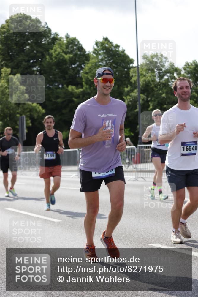 29.06.2025 - hella hamburg halbmarathon Jannik Wohlers http://msf.ph/oto/8271975 29.06.2025 10:01:34 Lombardsbrücke 1364, 1453, 1881, 4286, 4328, 5742, 6166, 6327, 6438, 6595, 7189, 7223, 7243, 9230, 9741, 9928, 10177, 10882, 11771, 11808, 12564, 12781, 12837, 14471, 14660, 14677, 16420, 16540, 16614, 16770, 17136, 17503, 17670, 17951, 17952, 18855, 19159 meine-sportfotos.de