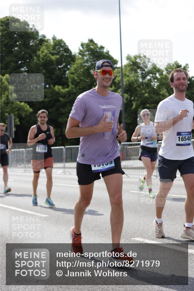 29.06.2025 - hella hamburg halbmarathon Jannik Wohlers http://msf.ph/oto/8271979 29.06.2025 10:01:34 Lombardsbrücke 1364, 1453, 1881, 4286, 4328, 5742, 6166, 6327, 6438, 6595, 7189, 7223, 7243, 9230, 9741, 9928, 10177, 10882, 11771, 11808, 12564, 12781, 12837, 14471, 14660, 14677, 16420, 16540, 16614, 16770, 17136, 17503, 17670, 17951, 17952, 18855, 19159 meine-sportfotos.de