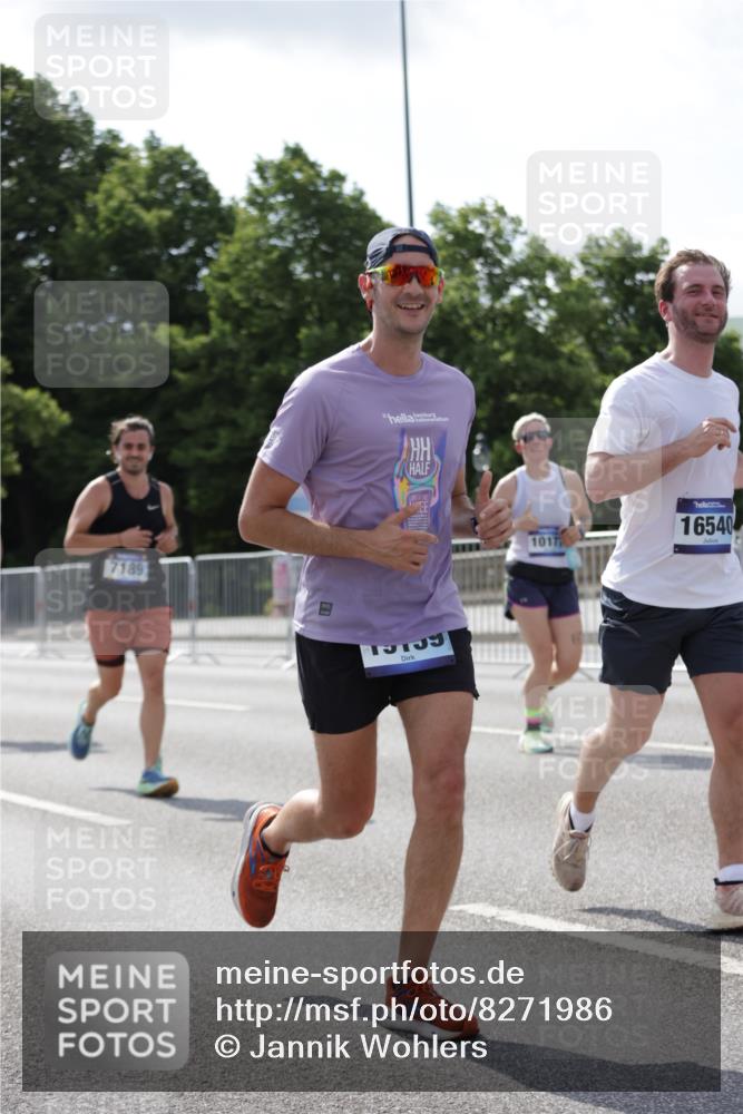 29.06.2025 - hella hamburg halbmarathon Jannik Wohlers http://msf.ph/oto/8271986 29.06.2025 10:01:34 Lombardsbrücke 1364, 1453, 1881, 4286, 4328, 5742, 6166, 6327, 6438, 6595, 7189, 7223, 7243, 9230, 9741, 9928, 10177, 10882, 11771, 11808, 12564, 12781, 12837, 14471, 14660, 14677, 16420, 16540, 16614, 16770, 17136, 17503, 17670, 17951, 17952, 18855, 19159 meine-sportfotos.de