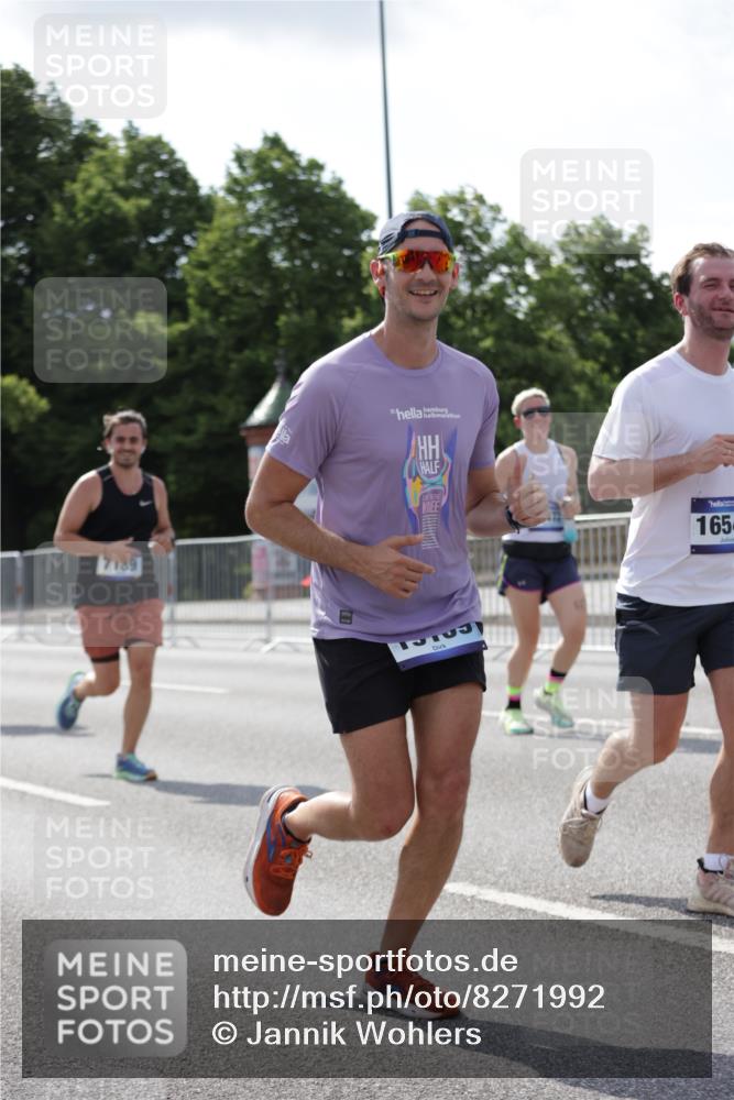 29.06.2025 - hella hamburg halbmarathon Jannik Wohlers http://msf.ph/oto/8271992 29.06.2025 10:01:34 Lombardsbrücke 1364, 1453, 1881, 4286, 4328, 5742, 6166, 6327, 6438, 6595, 7189, 7223, 7243, 9230, 9741, 9928, 10177, 10882, 11771, 11808, 12564, 12781, 12837, 14471, 14660, 14677, 16420, 16540, 16614, 16770, 17136, 17503, 17670, 17951, 17952, 18855, 19159 meine-sportfotos.de