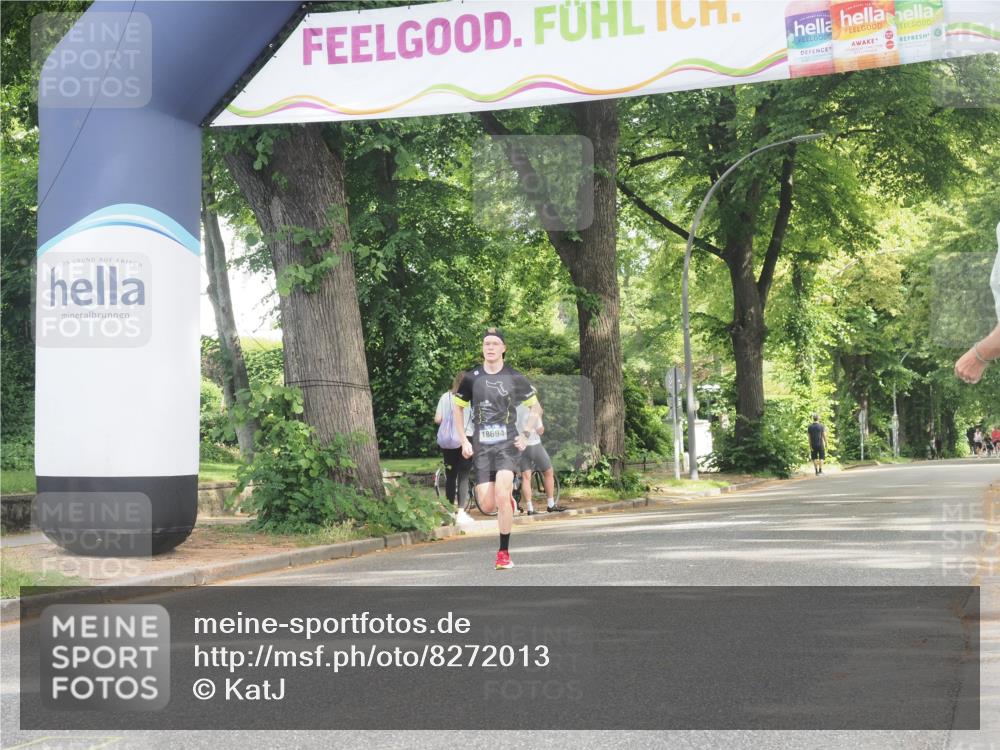 29.06.2025 - hella hamburg halbmarathon KatJ http://msf.ph/oto/8272013 29.06.2025 10:08:35 Zwischen KM18-KM19  meine-sportfotos.de