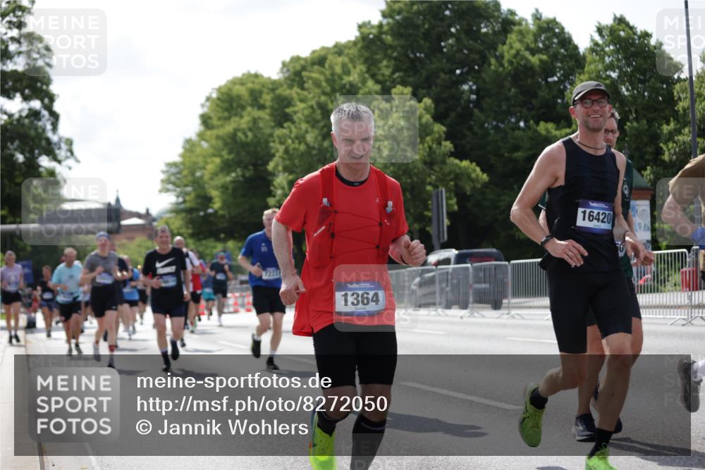 29.06.2025 - hella hamburg halbmarathon Jannik Wohlers http://msf.ph/oto/8272050 29.06.2025 10:01:37 Lombardsbrücke 1364, 1453, 3169, 4286, 5742, 6166, 6322, 6327, 6438, 6595, 7031, 7189, 7223, 7243, 9230, 9741, 9928, 10177, 10882, 11808, 11938, 12315, 12316, 12564, 12781, 12837, 14471, 14660, 14677, 15901, 16420, 16540, 16614, 16723, 16770, 17503, 17951, 17952, 18855, 19159, 19162 meine-sportfotos.de