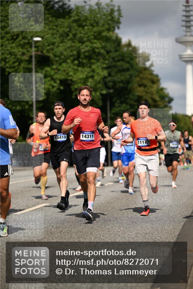 29.06.2025 - hella hamburg halbmarathon Dr. Thomas Lammeyer http://msf.ph/oto/8272071 29.06.2025 09:52:46 Kennedybrücke 1600, 1603, 2044, 2707, 2745, 2797, 2849, 2980, 3014, 3116, 4766, 5050, 5124, 5648, 6037, 6047, 6771, 7035, 7109, 7981, 8358, 9686, 10369, 11177, 11423 meine-sportfotos.de