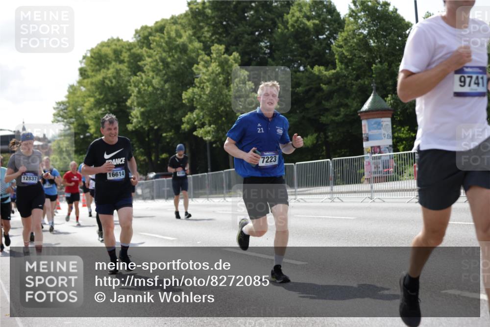 29.06.2025 - hella hamburg halbmarathon Jannik Wohlers http://msf.ph/oto/8272085 29.06.2025 10:01:39 Lombardsbrücke 1364, 1432, 1453, 3169, 4286, 4985, 5742, 6166, 6322, 6327, 6438, 6595, 7031, 7189, 7223, 7243, 9230, 9741, 9928, 10177, 11938, 12315, 12316, 12564, 12781, 12837, 14471, 14660, 14677, 15901, 16420, 16540, 16614, 16723, 16770, 17503, 17951, 17952, 18855, 19159, 19162, 19240 meine-sportfotos.de