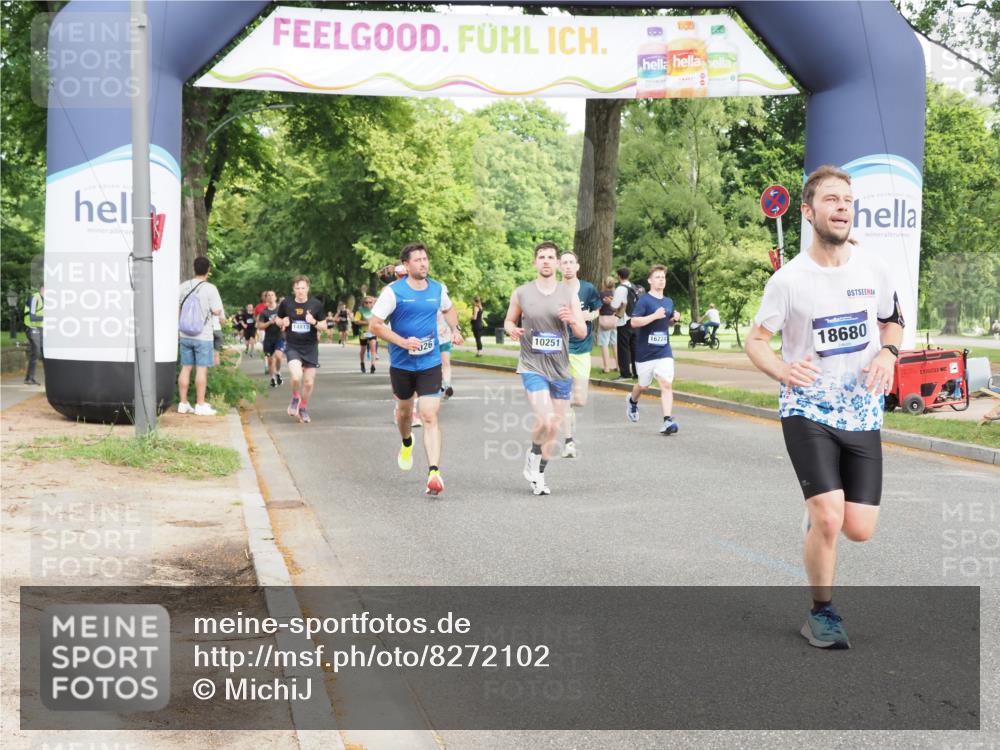 29.06.2025 - hella hamburg halbmarathon MichiJ http://msf.ph/oto/8272102 29.06.2025 10:31:21 Zwischen KM18-KM19 2653, 4235, 5011, 5506, 7026, 7765, 9364, 10251, 11177, 16333, 16648, 17403, 18659, 18680, 19009 meine-sportfotos.de