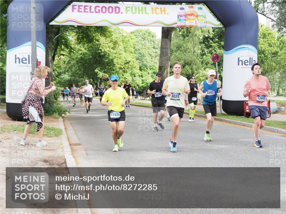 29.06.2025 - hella hamburg halbmarathon MichiJ http://msf.ph/oto/8272285 29.06.2025 10:56:00 Zwischen KM18-KM19 1406, 3025, 3262, 4663, 5176, 6028, 6083, 7802, 9674, 9845, 11611, 12653, 13285, 14270, 15858, 17439, 18617 meine-sportfotos.de