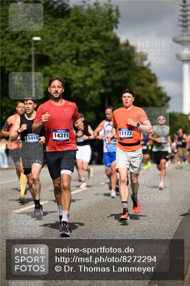 29.06.2025 - hella hamburg halbmarathon Dr. Thomas Lammeyer http://msf.ph/oto/8272294 29.06.2025 09:52:47 Kennedybrücke 1600, 1603, 2044, 2707, 2745, 2750, 2797, 2849, 2980, 3014, 3116, 4148, 4766, 5050, 5124, 5648, 6037, 6047, 6771, 7035, 7109, 7981, 8358, 9686, 10369, 11177 meine-sportfotos.de