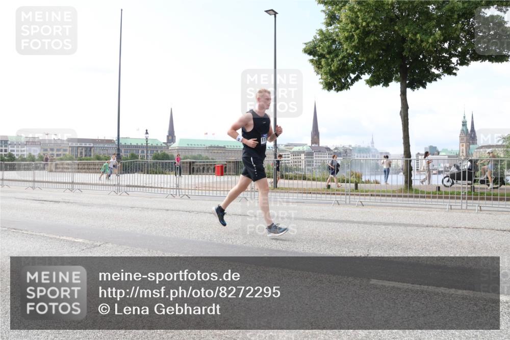 29.06.2025 - hella hamburg halbmarathon Lena Gebhardt http://msf.ph/oto/8272295 29.06.2025 10:11:24 Lombardsbrücke 1531, 1723, 1781, 1866, 2868, 3837, 4287, 5254, 5653, 7271, 7370, 8115, 8171, 8206, 8207, 8368, 8561, 8807, 8810, 9119, 10196, 10372, 10428, 11149, 11321, 11755, 12286, 12556, 12571, 12790, 12836, 13203, 13603, 13939, 14008, 14022, 14149, 15009, 15252, 15797, 15908, 16383, 17080, 17142, 17500, 17787, 17866, 18278, 18382, 19172, 19241 meine-sportfotos.de