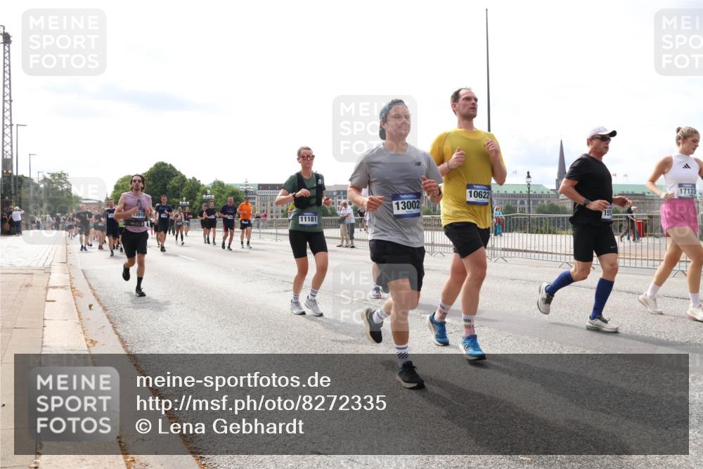 29.06.2025 - hella hamburg halbmarathon Lena Gebhardt http://msf.ph/oto/8272335 29.06.2025 10:20:02 Lombardsbrücke 13910, 11181, 13002, 10622, 17123, 1110, 1115, 1145, 1154, 1534, 2064, 2357, 2405, 2441, 2918, 3278, 3434, 3446, 3678, 3842, 4108, 4110, 4170, 4539, 4562, 4570, 4585, 4614, 4737, 4739, 4979, 5251, 5397, 5556, 5659, 5811, 5812, 5849, 5878, 5937, 6444, 6796, 6797, 6872, 6874, 7101, 7137, 7248, 7249, 7519, 7739, 7744, 7808, 7836, 7917, 8146, 8387, 8427, 8462, 8738, 9136, 9196, 9735, 10349, 10414, 10540, 10550, 10594, 10595, 10622, 10701, 10754, 11028, 11036 meine-sportfotos.de