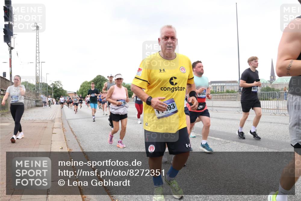 29.06.2025 - hella hamburg halbmarathon Lena Gebhardt http://msf.ph/oto/8272351 29.06.2025 10:54:24 Lombardsbrücke 15791, 330, 93, 0987, 1411, 9, 1017, 1263, 1762, 1779, 1789, 1822, 1949, 2084, 2244, 2372, 2532, 2586, 2600, 2761, 2854, 3079, 3187, 3188, 3249, 3364, 3465, 3467, 3557, 3761, 3795, 3857, 4323, 4685, 4720, 4838, 4971, 5157, 5185, 5216, 5309, 5514, 5804, 5817, 5898, 5933, 5993, 6023, 6279, 6468, 6583, 6987, 6988, 7498, 7670, 7874, 7946, 7986, 8801, 8803, 8867, 9130, 9138, 9203, 10207, 10471, 11033, 11354, 11567, 11569, 11785, 12930, 13272 meine-sportfotos.de