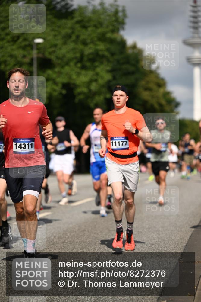 29.06.2025 - hella hamburg halbmarathon Dr. Thomas Lammeyer http://msf.ph/oto/8272376 29.06.2025 09:52:48 Kennedybrücke 1600, 1603, 2044, 2707, 2745, 2750, 2797, 2849, 2980, 3014, 3116, 4148, 4766, 5050, 5124, 5648, 6037, 6149, 6771, 7035, 7109, 7229, 7981, 8358, 9686, 10369, 11177 meine-sportfotos.de
