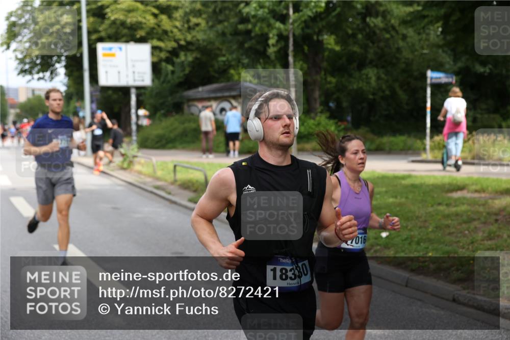 29.06.2025 - hella hamburg halbmarathon Yannick Fuchs http://msf.ph/oto/8272421 29.06.2025 10:37:03 20KM 1312, 1353, 1700, 2233, 4235, 4823, 5436, 6721, 6770, 7035, 7448, 7693, 7734, 7765, 7865, 9371, 9833, 10216, 10469, 11907, 12839, 13446, 13725, 14447, 14560, 14811, 14813, 15095, 15175, 15270, 15297, 15301, 15535, 16295, 16333, 16507, 16626, 16660, 16677, 17000, 17016, 17177, 17363, 17733, 17864, 17911, 18275, 18330, 18559, 18632, 18680, 18920 meine-sportfotos.de
