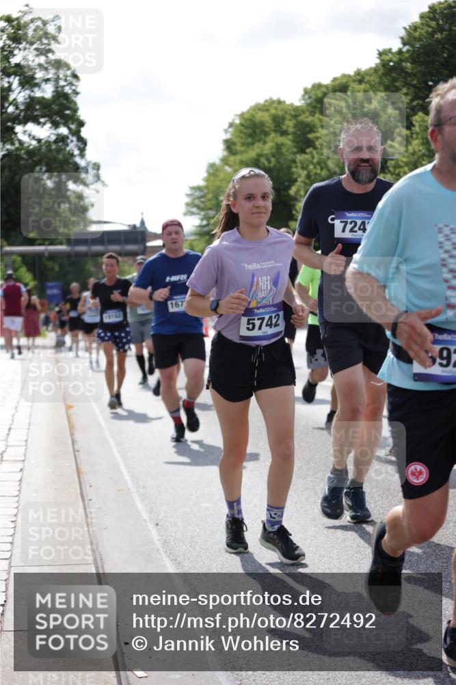 29.06.2025 - hella hamburg halbmarathon Jannik Wohlers http://msf.ph/oto/8272492 29.06.2025 10:01:44 Lombardsbrücke 1364, 1432, 1453, 2322, 2323, 3169, 4286, 4985, 5763, 6166, 6322, 6327, 7031, 7189, 7223, 7243, 9156, 9353, 9741, 9928, 10177, 11554, 11871, 11938, 12315, 12316, 12491, 12837, 14471, 14574, 14660, 14677, 15901, 16420, 16540, 16614, 16634, 16723, 16770, 17503, 17951, 17952, 18130, 19159, 19162, 19240 meine-sportfotos.de