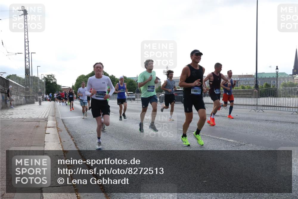 29.06.2025 - hella hamburg halbmarathon Lena Gebhardt http://msf.ph/oto/8272513 29.06.2025 09:45:02 Lombardsbrücke 18871, 15883, 11169, 10486, 18837, 1065, 1758, 1827, 2021, 2746, 3201, 3845, 3968, 4678, 5269, 5367, 6619, 6781, 7349, 8473, 8731, 9381, 10156, 10486, 10848, 11169, 12049, 12287, 12337, 12369, 12595, 12900, 13838, 13956, 14140, 14164, 14289, 15268, 15576, 15583, 15672, 15880, 15883, 16157, 16377, 16508, 16713, 16736, 16818, 17354, 17428, 18567, 18699 meine-sportfotos.de