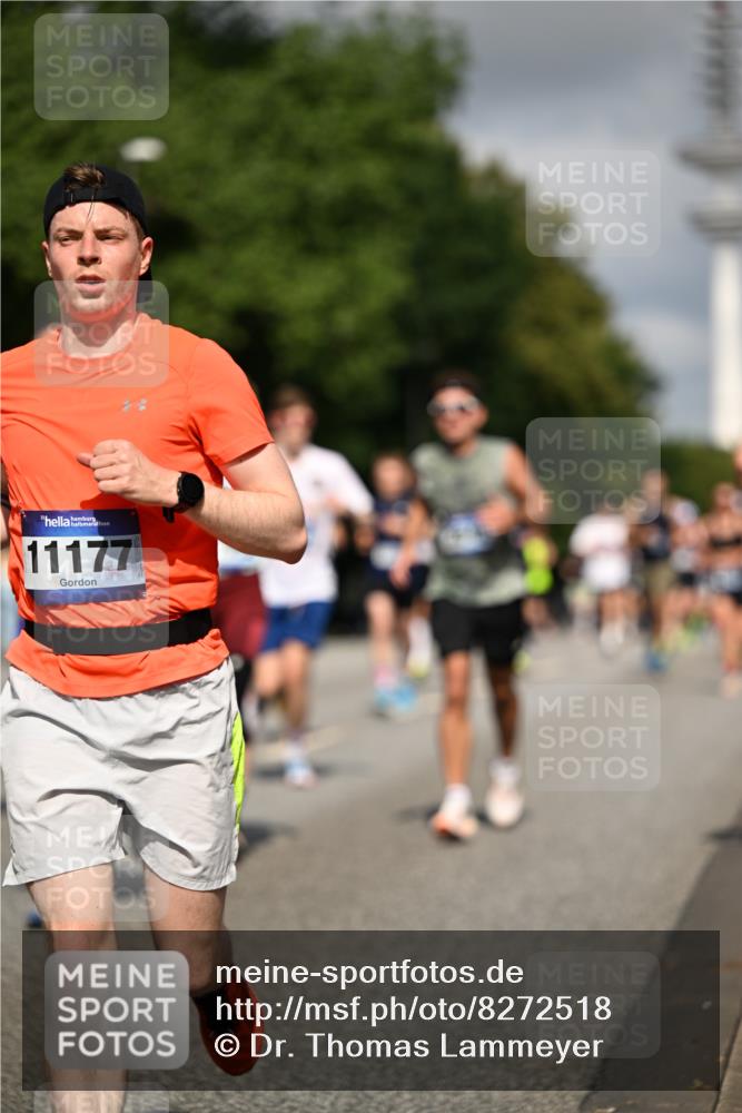 29.06.2025 - hella hamburg halbmarathon Dr. Thomas Lammeyer http://msf.ph/oto/8272518 29.06.2025 09:52:50 Kennedybrücke 1600, 1603, 2044, 2707, 2745, 2750, 2797, 2849, 2980, 3014, 3116, 4148, 4766, 5050, 5124, 5648, 6037, 6149, 6771, 7035, 7109, 7229, 7981, 8358, 8465, 9686, 9914, 10369, 11177 meine-sportfotos.de