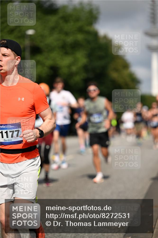 29.06.2025 - hella hamburg halbmarathon Dr. Thomas Lammeyer http://msf.ph/oto/8272531 29.06.2025 09:52:50 Kennedybrücke 1600, 1603, 2044, 2707, 2745, 2750, 2797, 2849, 2980, 3014, 3116, 4148, 4766, 5050, 5124, 5648, 6037, 6149, 6771, 7035, 7109, 7229, 7981, 8358, 8465, 9686, 9914, 10369, 11177 meine-sportfotos.de