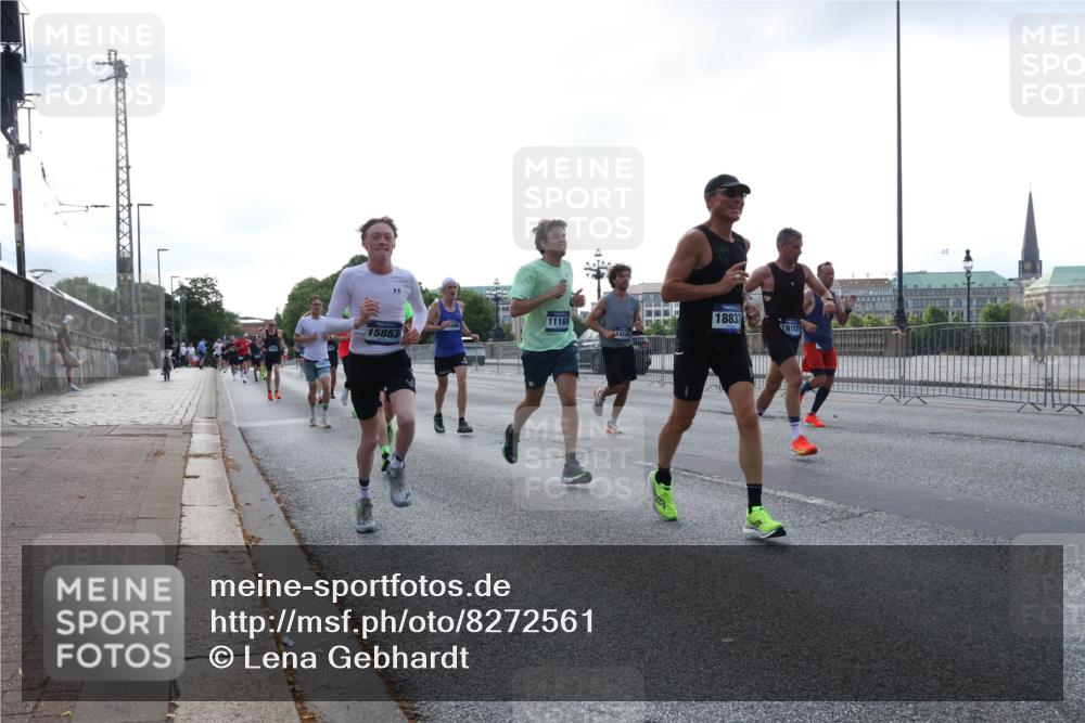 29.06.2025 - hella hamburg halbmarathon Lena Gebhardt http://msf.ph/oto/8272561 29.06.2025 09:45:02 Lombardsbrücke 11169, 18837, 486, 19142, 15883, 1065, 1758, 1827, 2021, 2746, 3201, 3845, 3968, 4678, 5269, 5367, 6619, 6781, 7349, 8473, 8731, 9381, 10156, 10486, 10848, 11169, 12049, 12287, 12337, 12369, 12595, 12900, 13838, 13956, 14140, 14164, 14289, 15268, 15576, 15583, 15672, 15880, 15883, 16157, 16377, 16508, 16713, 16736, 16818, 17354, 17428, 18567, 18699 meine-sportfotos.de