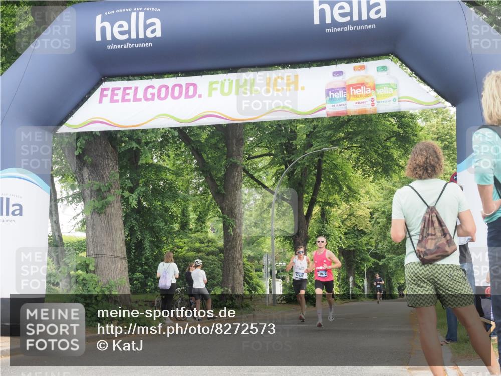 29.06.2025 - hella hamburg halbmarathon KatJ http://msf.ph/oto/8272573 29.06.2025 10:08:56 Zwischen KM18-KM19  meine-sportfotos.de