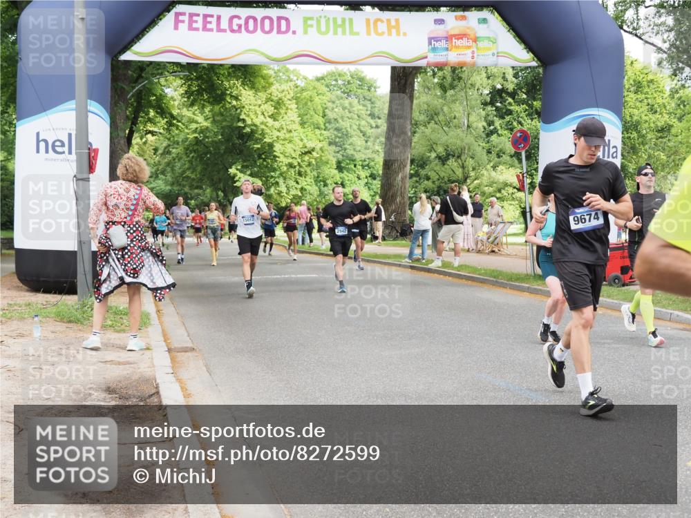 29.06.2025 - hella hamburg halbmarathon MichiJ http://msf.ph/oto/8272599 29.06.2025 10:56:02 Zwischen KM18-KM19 1406, 2942, 3025, 3262, 5176, 6028, 6083, 9674, 12653, 15012, 15858, 17439, 18616, 18617 meine-sportfotos.de