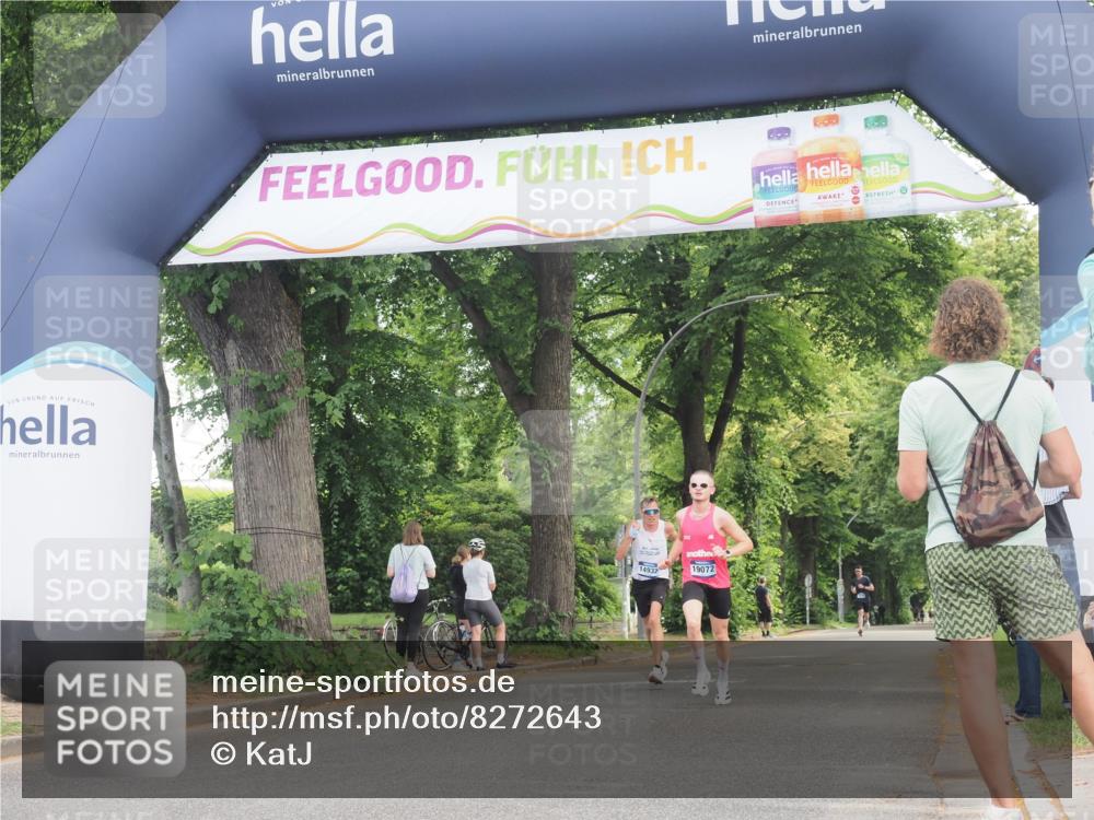 29.06.2025 - hella hamburg halbmarathon KatJ http://msf.ph/oto/8272643 29.06.2025 10:08:57 Zwischen KM18-KM19  meine-sportfotos.de