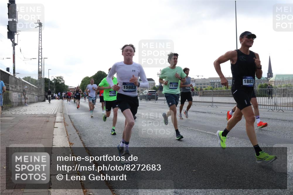 29.06.2025 - hella hamburg halbmarathon Lena Gebhardt http://msf.ph/oto/8272683 29.06.2025 09:45:03 Lombardsbrücke 18871, 15883, 11169, 17428, 187, 1414, 18837, 1065, 1758, 1827, 2021, 2746, 3201, 3845, 4678, 5269, 5367, 6619, 6781, 7349, 8473, 8731, 9381, 10156, 10486, 10848, 11169, 12049, 12287, 12337, 12369, 12595, 12900, 13838, 13956, 14140, 14164, 14289, 15268, 15576, 15583, 15672, 15880, 15883, 16157, 16377, 16508, 16713, 16736, 16818, 17354, 17428, 18567, 18699 meine-sportfotos.de