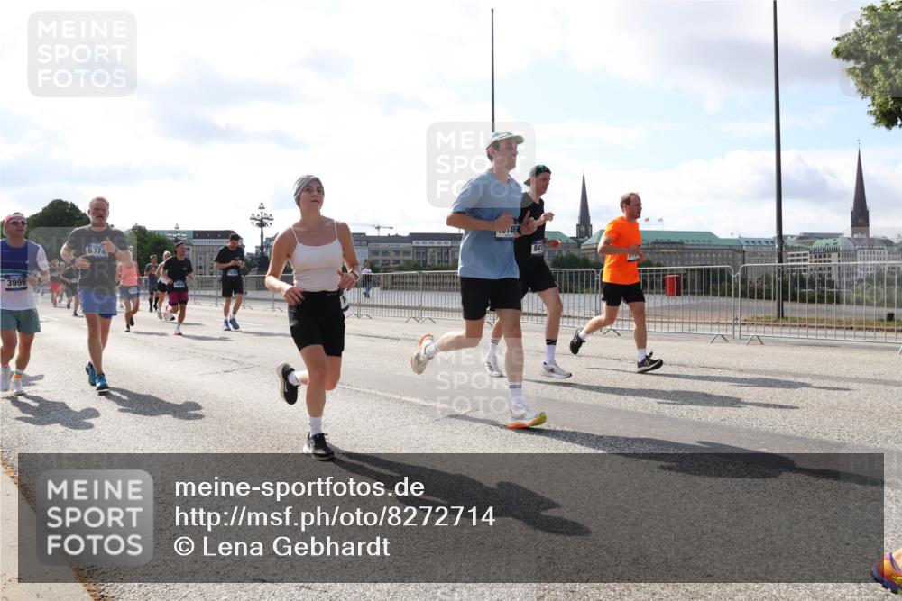 29.06.2025 - hella hamburg halbmarathon Lena Gebhardt http://msf.ph/oto/8272714 29.06.2025 09:57:38 Lombardsbrücke 3999, 6374, 841, 1030, 1086, 1094, 1193, 1320, 1321, 1327, 1422, 1442, 1563, 1870, 2119, 2252, 2444, 2448, 2488, 2595, 2814, 2855, 2946, 3048, 3058, 3096, 3103, 3114, 3698, 3999, 4261, 4299, 4379, 4558, 4986, 5013, 5018, 5021, 5024, 5032, 5305, 5633, 5744, 5775, 5820, 5907, 6125, 6355, 6356, 6374, 6569, 6585, 6628, 6720, 6762, 6776, 6795, 6942, 7134, 7221, 7259, 7397, 7478, 7594, 7646, 7742, 7930, 7932, 7952, 7973, 7976, 9316, 10191 meine-sportfotos.de