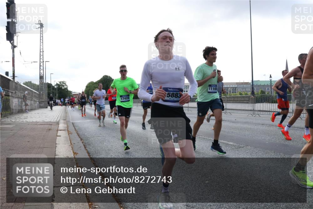 29.06.2025 - hella hamburg halbmarathon Lena Gebhardt http://msf.ph/oto/8272743 29.06.2025 09:45:03 Lombardsbrücke 18871, 18737, 17428, 486, 5883, 11169, 1065, 1758, 1827, 2021, 2746, 3201, 3845, 4678, 5269, 5367, 6619, 6781, 7349, 8473, 8731, 9381, 10156, 10486, 10848, 11169, 12049, 12287, 12337, 12369, 12595, 12900, 13838, 13956, 14140, 14164, 14289, 15268, 15576, 15583, 15672, 15880, 15883, 16157, 16377, 16508, 16713, 16736, 16818, 17354, 17428, 18567, 18699 meine-sportfotos.de