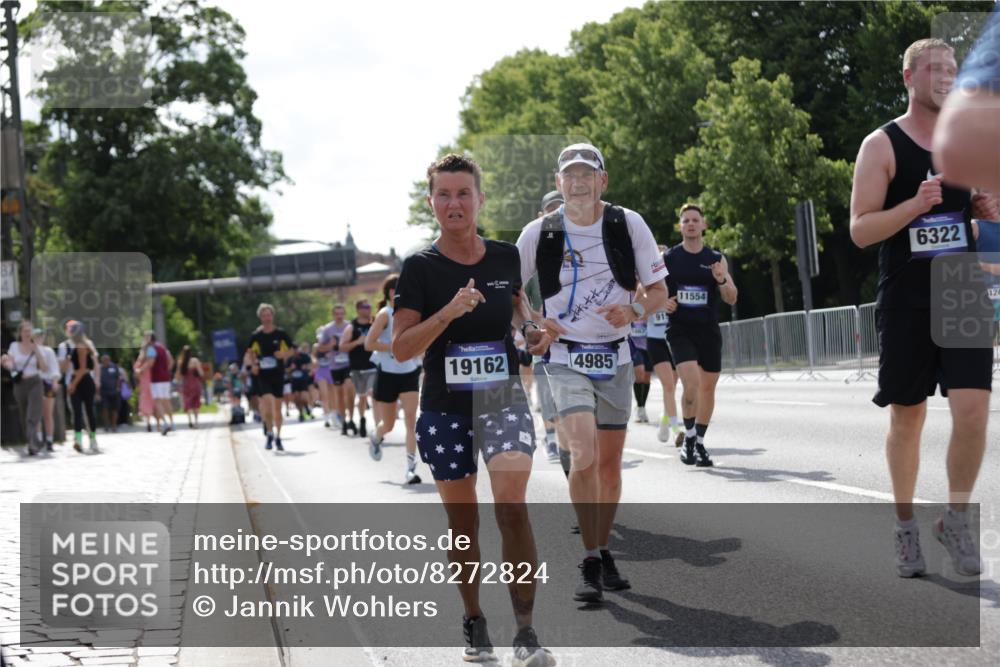29.06.2025 - hella hamburg halbmarathon Jannik Wohlers http://msf.ph/oto/8272824 29.06.2025 10:01:46 Lombardsbrücke 1364, 1432, 1453, 2142, 2322, 2323, 3169, 4985, 5763, 6166, 6295, 6322, 7031, 7189, 7223, 7243, 9020, 9021, 9156, 9353, 9741, 9928, 10177, 11554, 11871, 11938, 12315, 12316, 12491, 12837, 14471, 14574, 14660, 14677, 15901, 16420, 16614, 16634, 16723, 16770, 18130, 19162, 19240 meine-sportfotos.de
